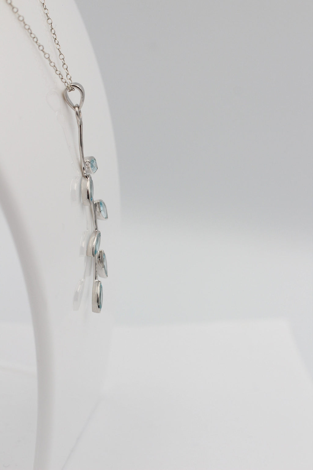 Edler 3,10 Carat Blautopas Blatt Anhänger 925 Silber Topas Anhänger