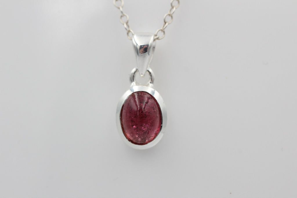 Edler 2,2  Carat rosa Turmalin Cabochon Schliff 925 Silber Collier Kette Unikat