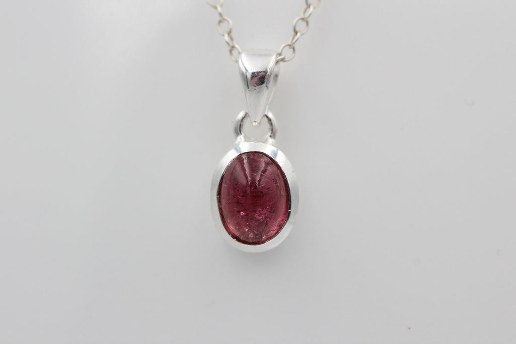 Edler 2,2  Carat rosa Turmalin Cabochon Schliff 925 Silber Collier Kette Unikat