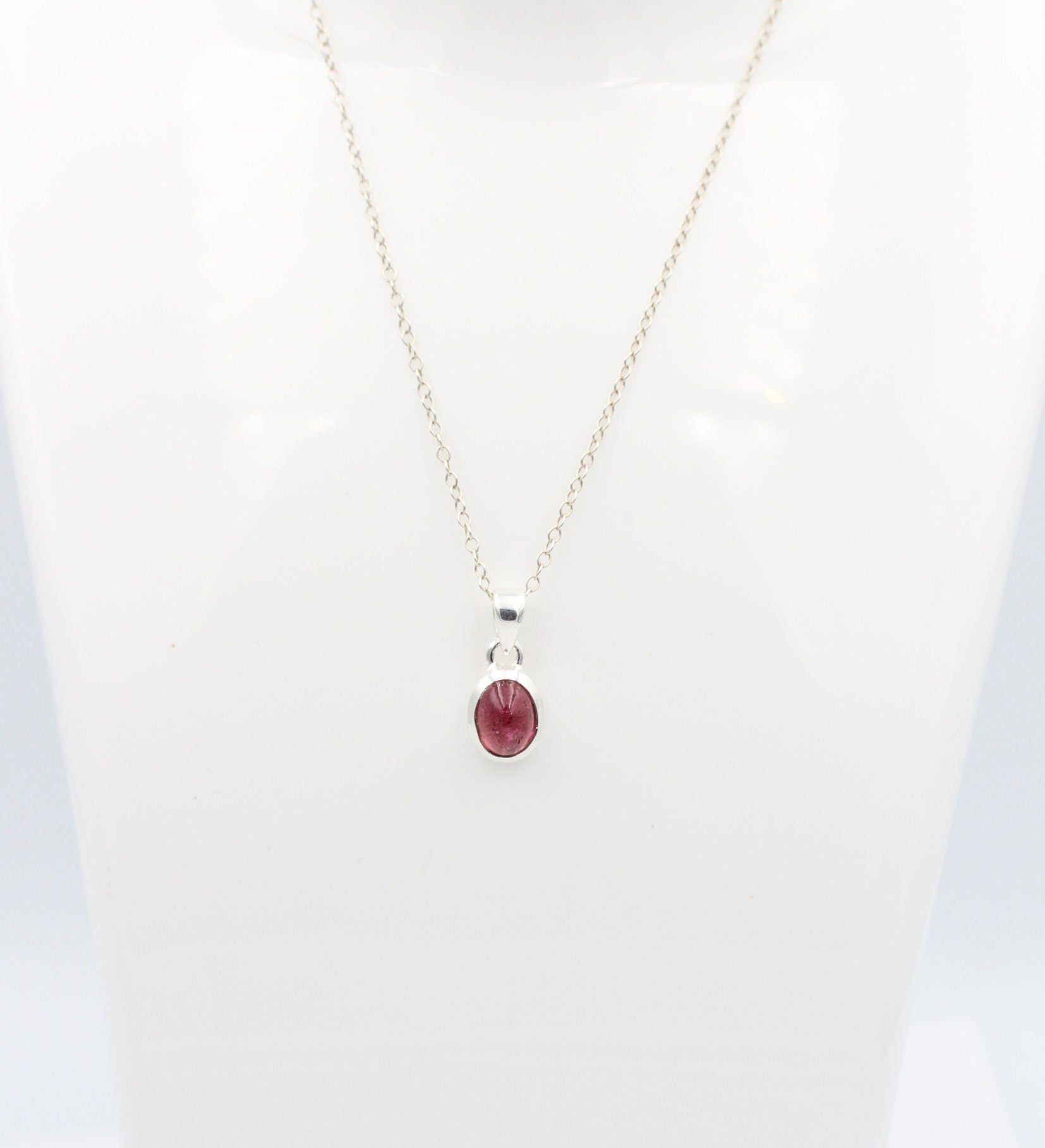 Edler 2,2  Carat rosa Turmalin Cabochon Schliff 925 Silber Collier Kette Unikat