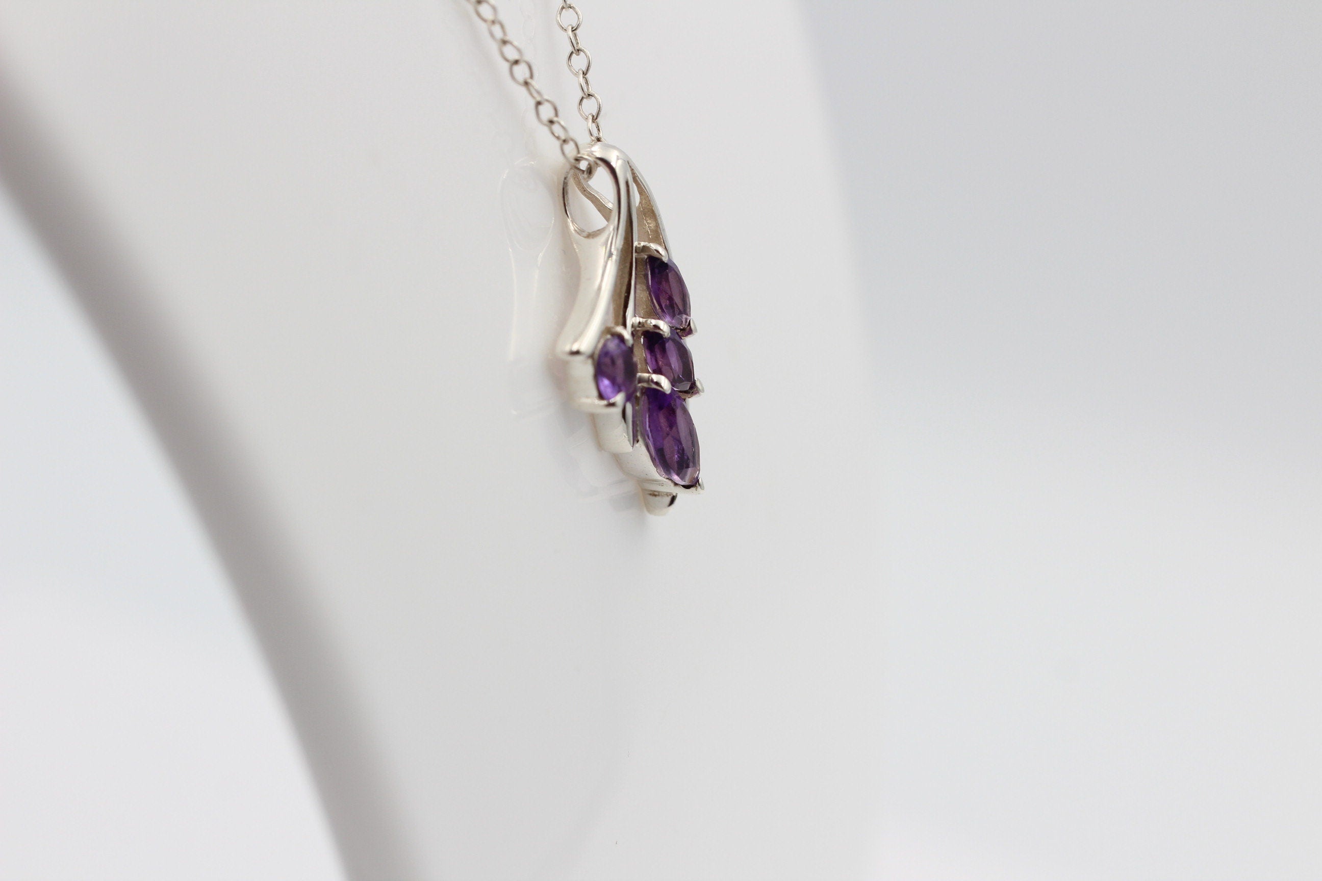 0,9 Carat Amethyst Anhänger 925 Silber  violetter Edelstein
