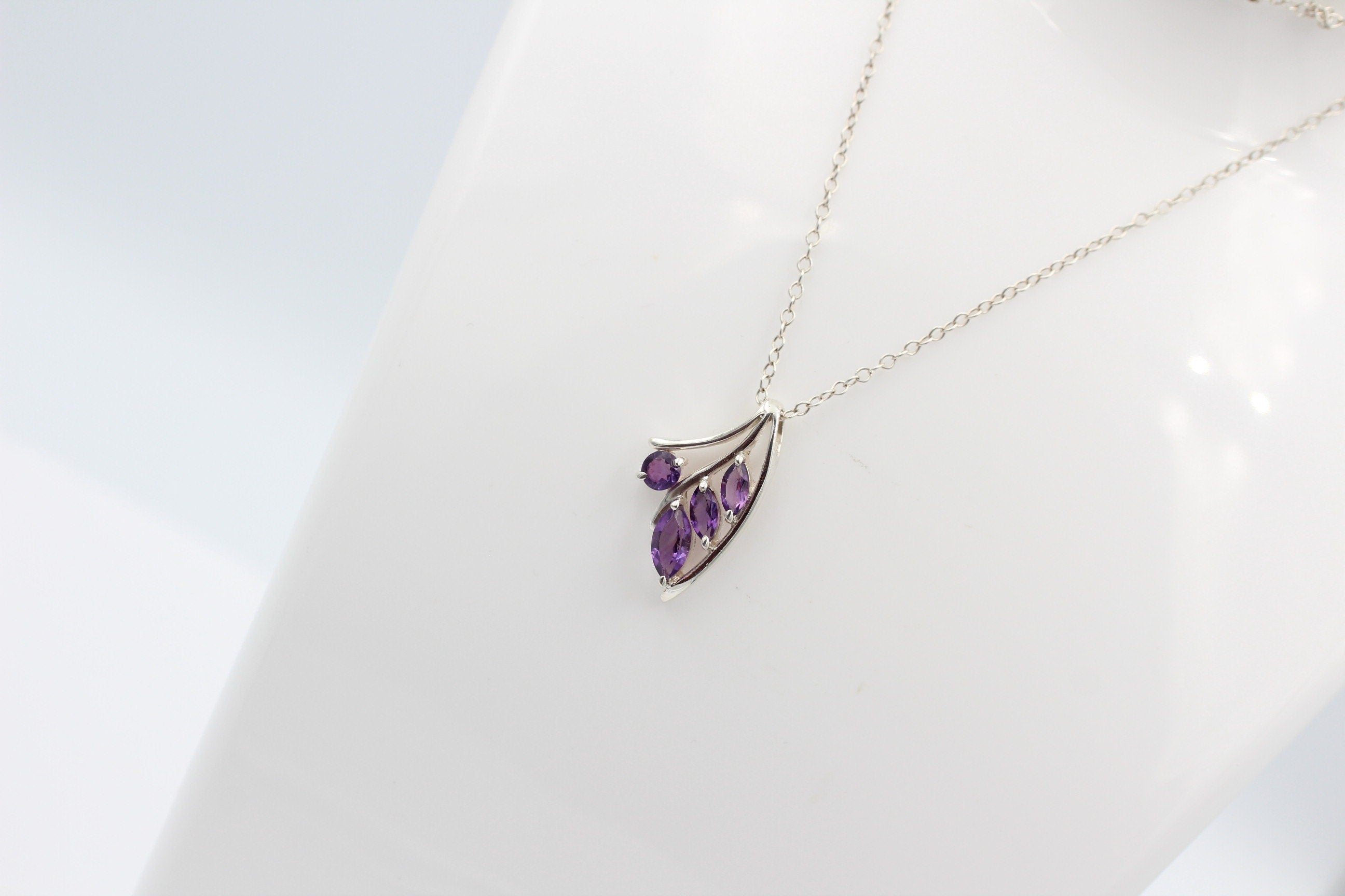 0,9 Carat Amethyst Anhänger 925 Silber  violetter Edelstein