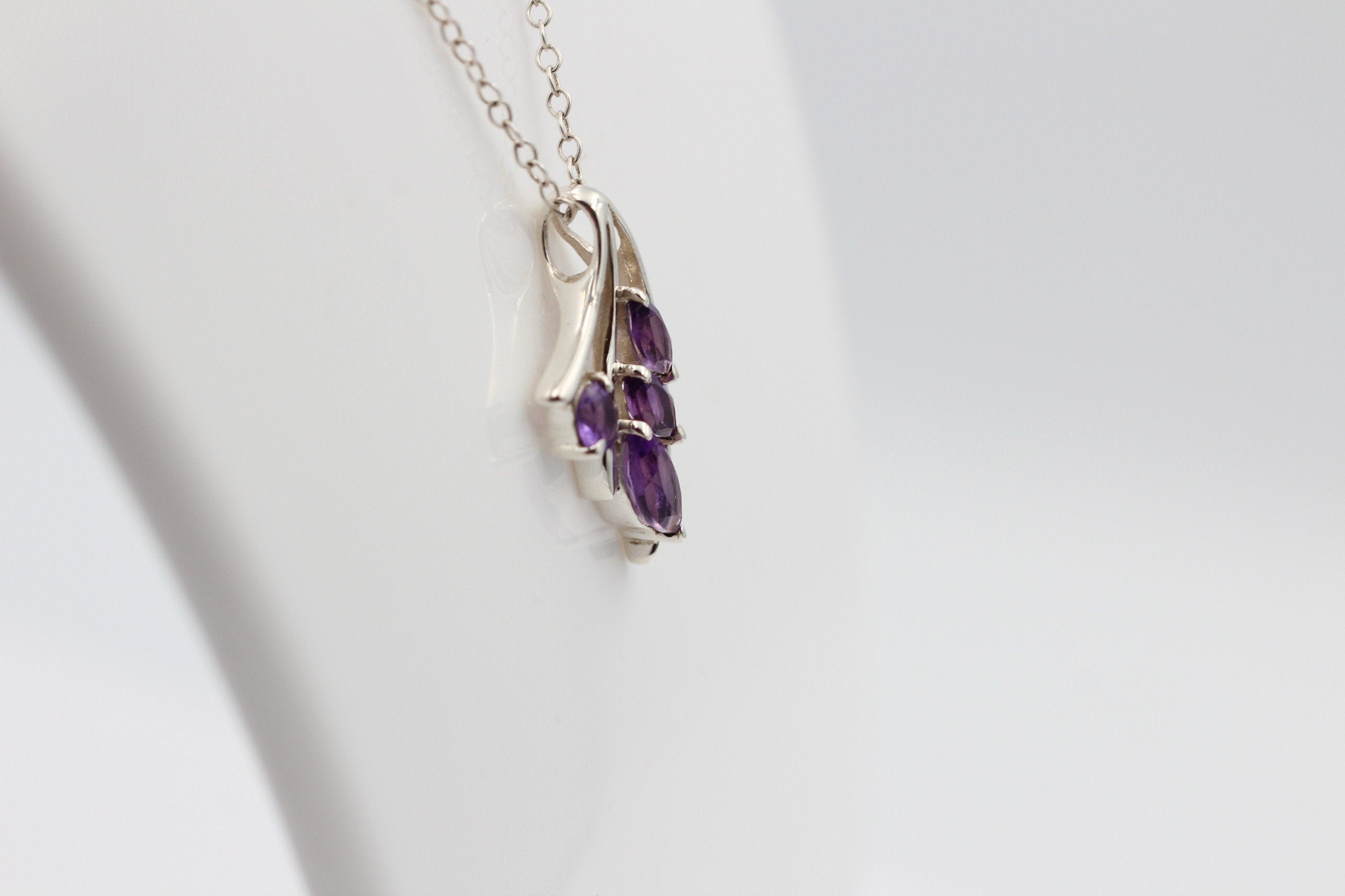 0,9 Carat Amethyst Anhänger 925 Silber  violetter Edelstein