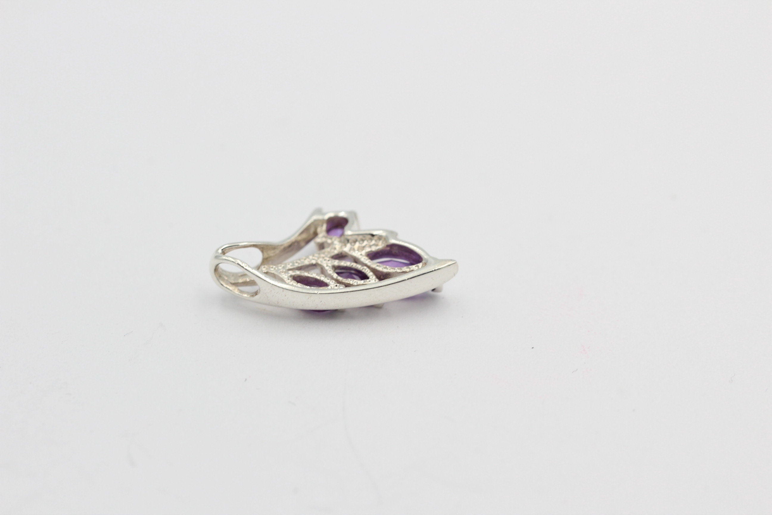 0,9 Carat Amethyst Anhänger 925 Silber  violetter Edelstein