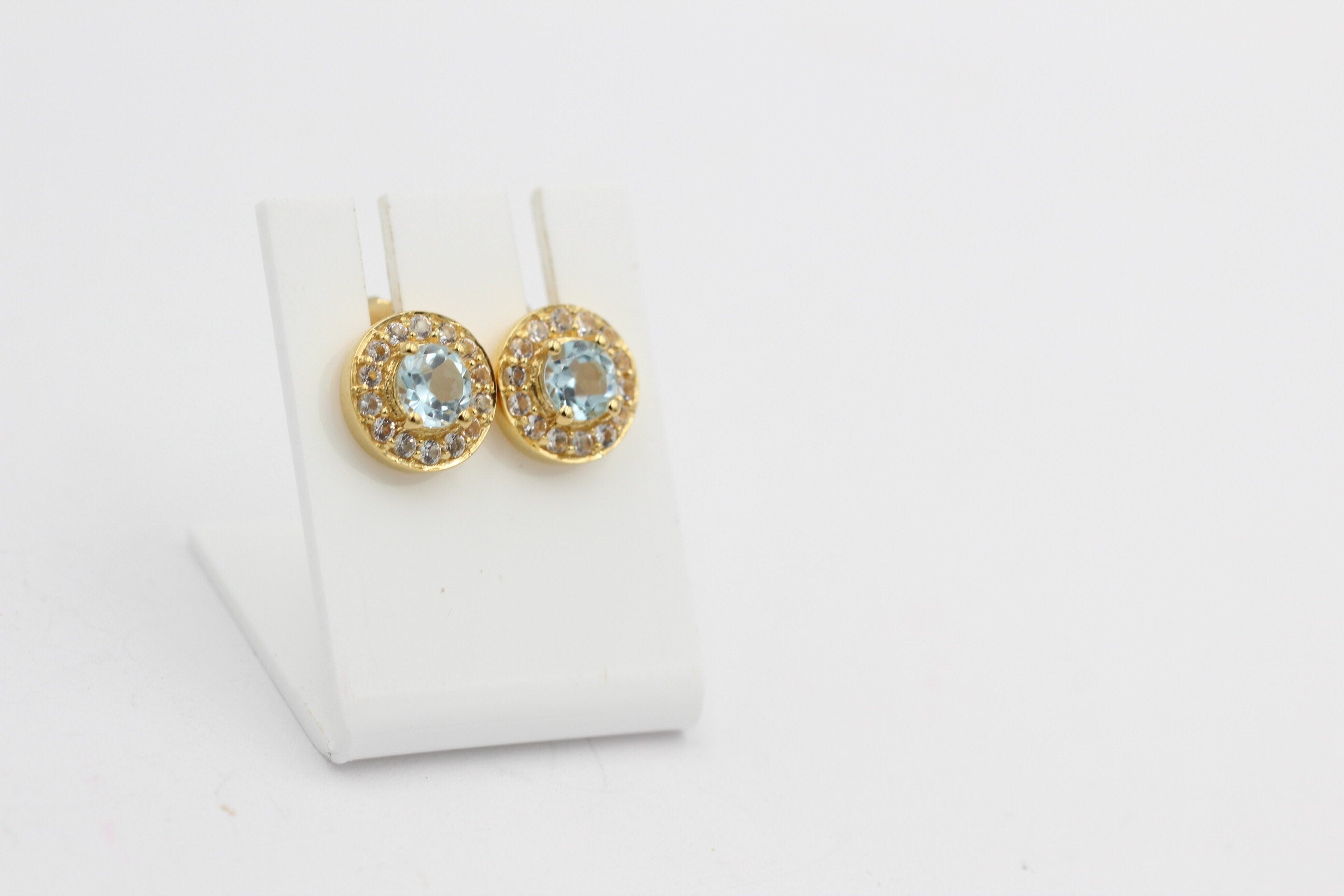 Edler 1,35 Carat Blautopast Weißtopas Orstecker 925 Silber Ohrschmuck vergoldet