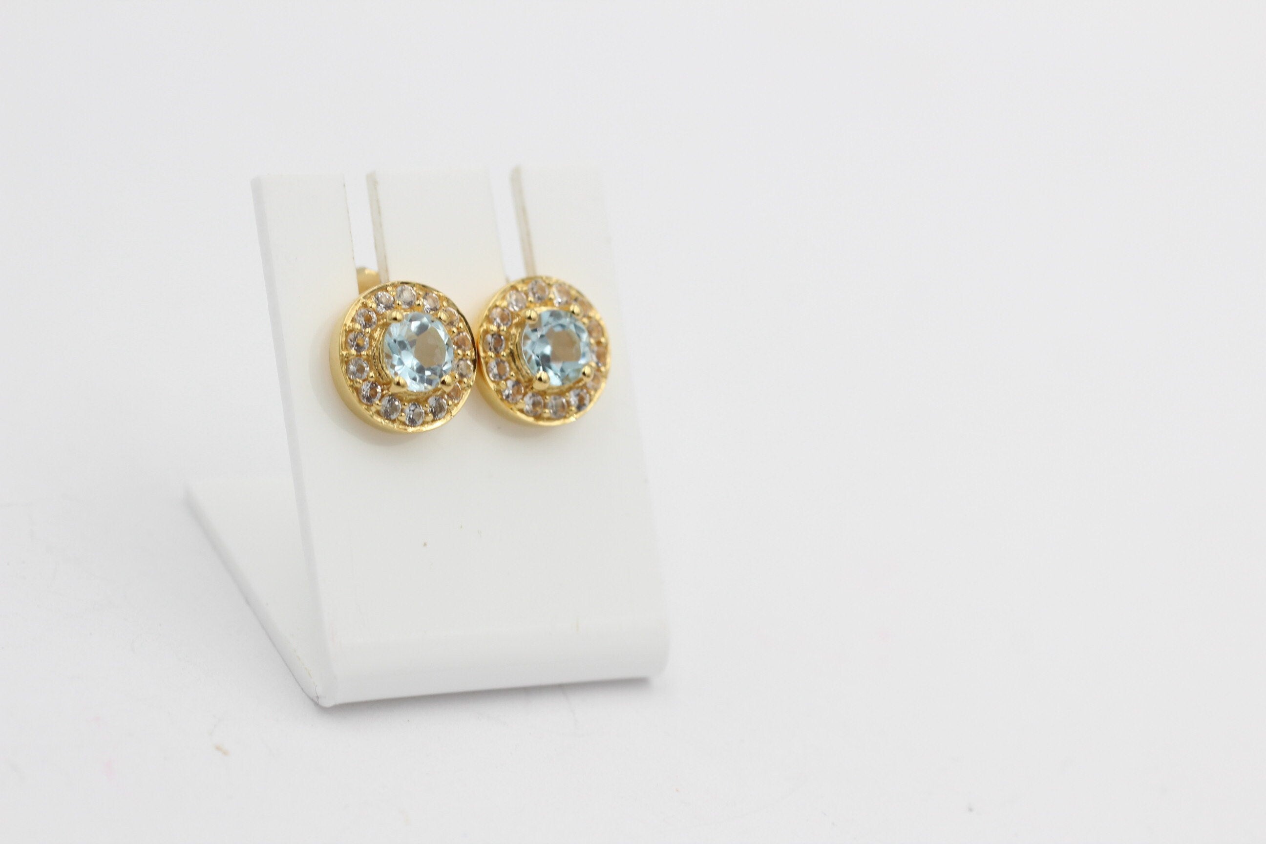 Edler 1,35 Carat Blautopast Weißtopas Orstecker 925 Silber Ohrschmuck vergoldet