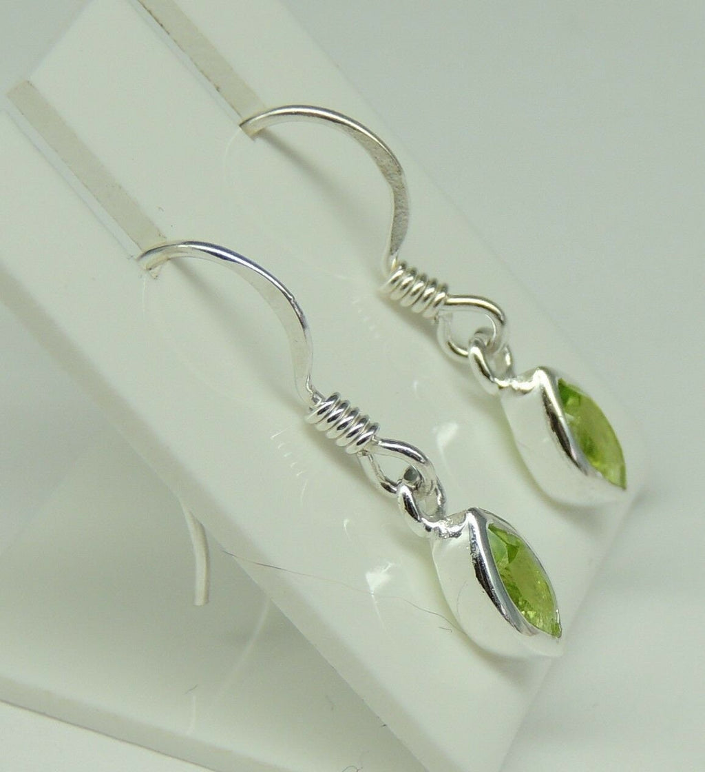 Edle 0,4 Carat maigraner Peridot Ohrhanger 925 Silber Ohrschmuck
