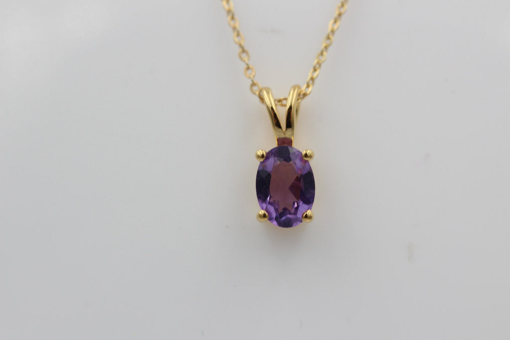 0,78 Carat leuchtender Amethyst Anhänger 925 Silber Collier Kette vergoldet