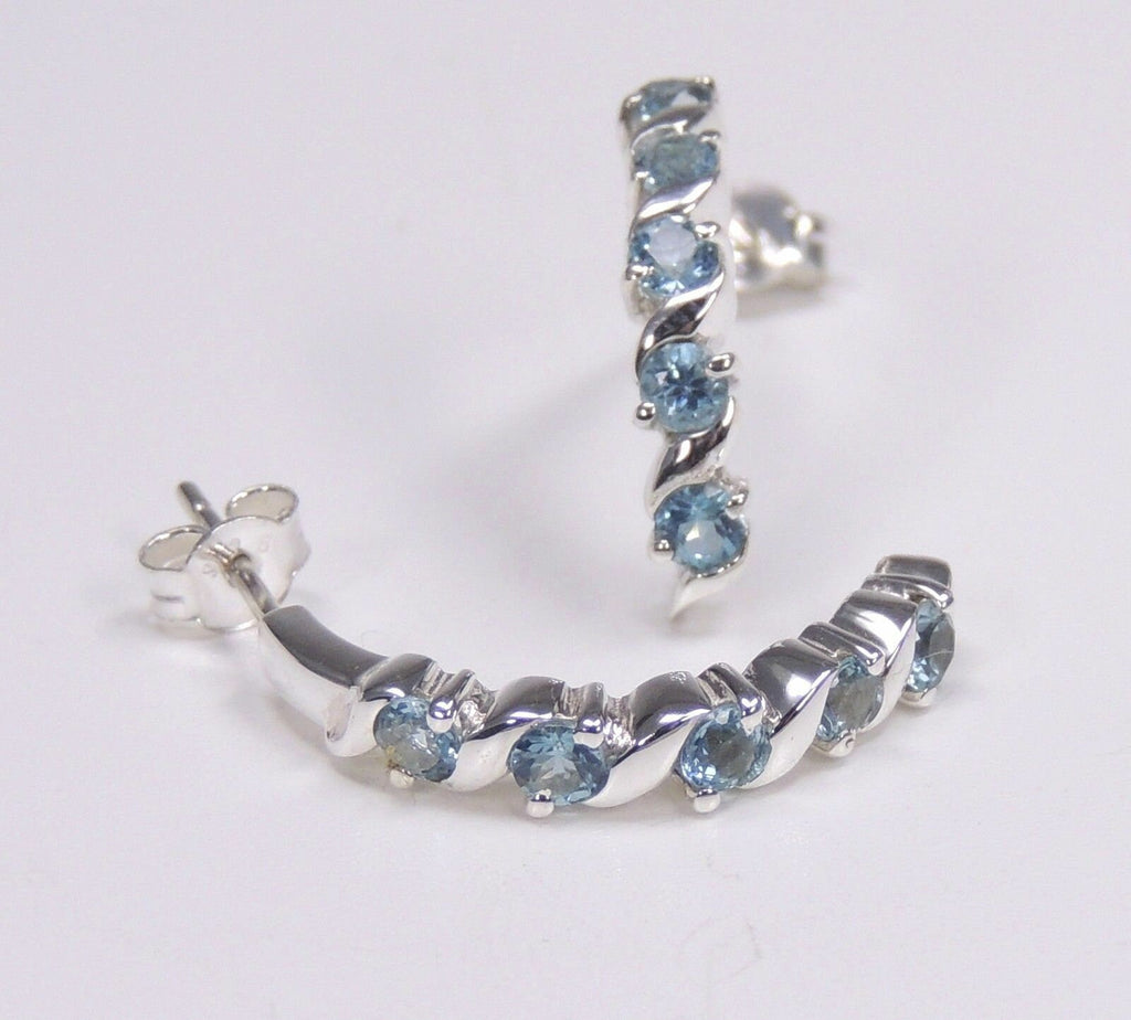 Edle moderne 1,40 Carat Blautopas Halbcreolen, Ohrstecker, 925 Silber