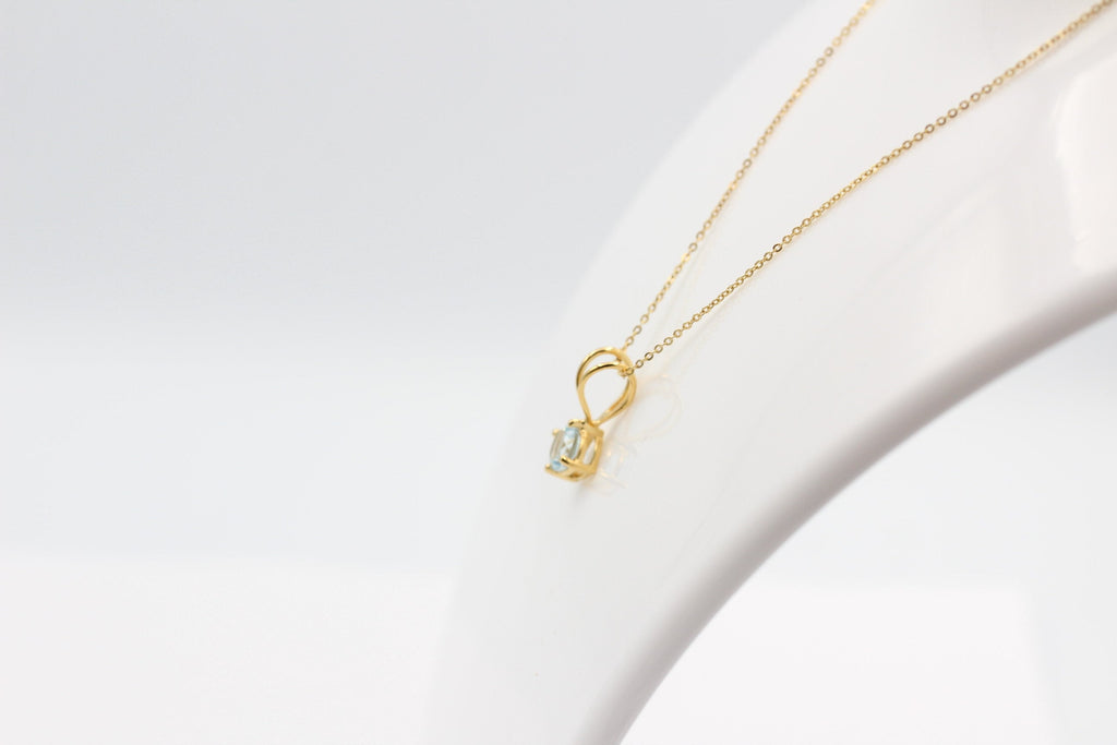 0,95 Carat Blautopas Anhänger 925 Silber  himmelblauer Topas vergoldet