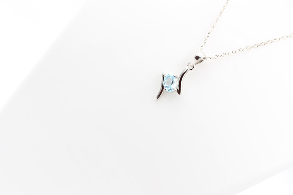 0,72 Carat Blautopas Anhänger 925 Silber sky blue Topas himmelblau