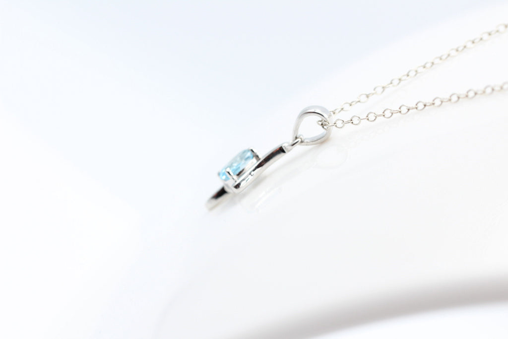 0,72 Carat Blautopas Anhänger 925 Silber sky blue Topas himmelblau