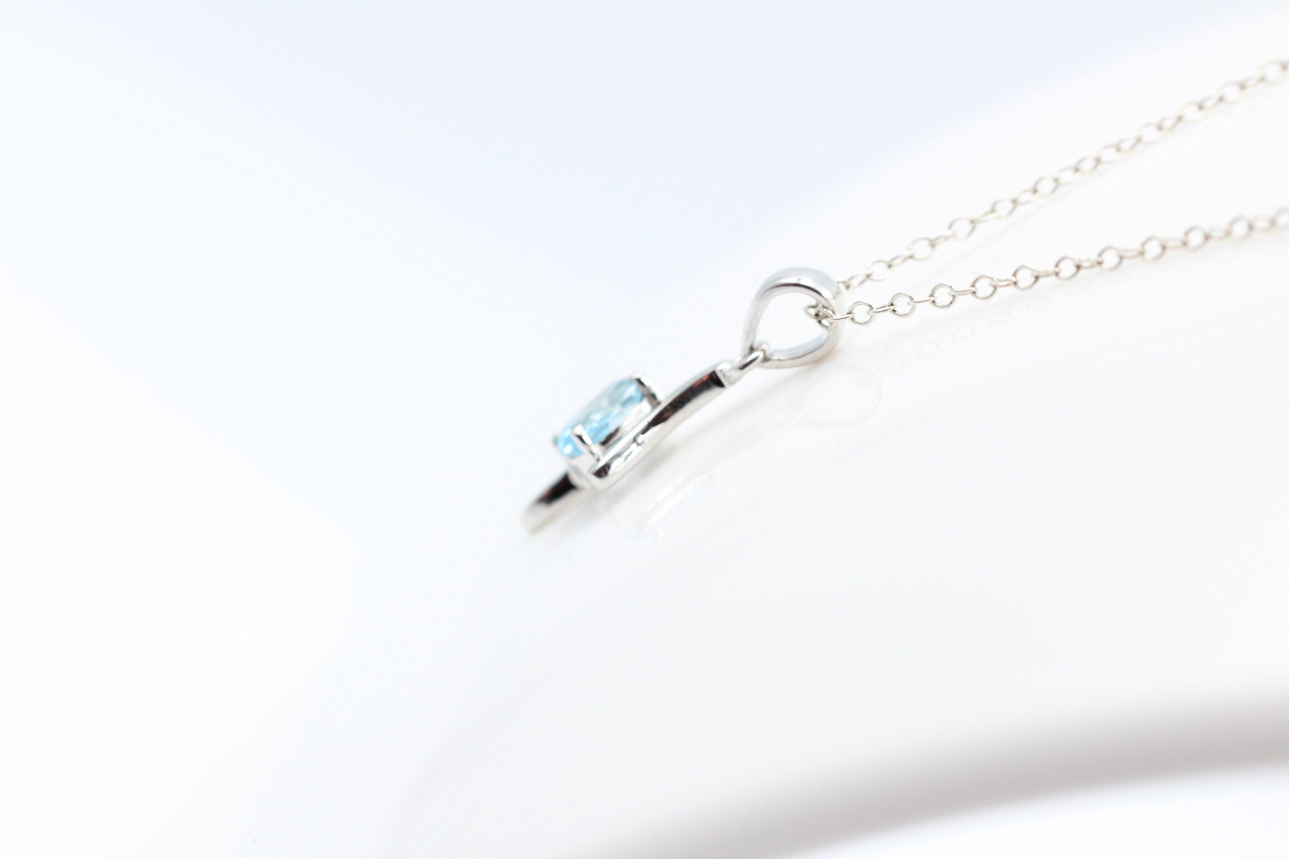 0,72 Carat Blautopas Anhänger 925 Silber sky blue Topas himmelblau