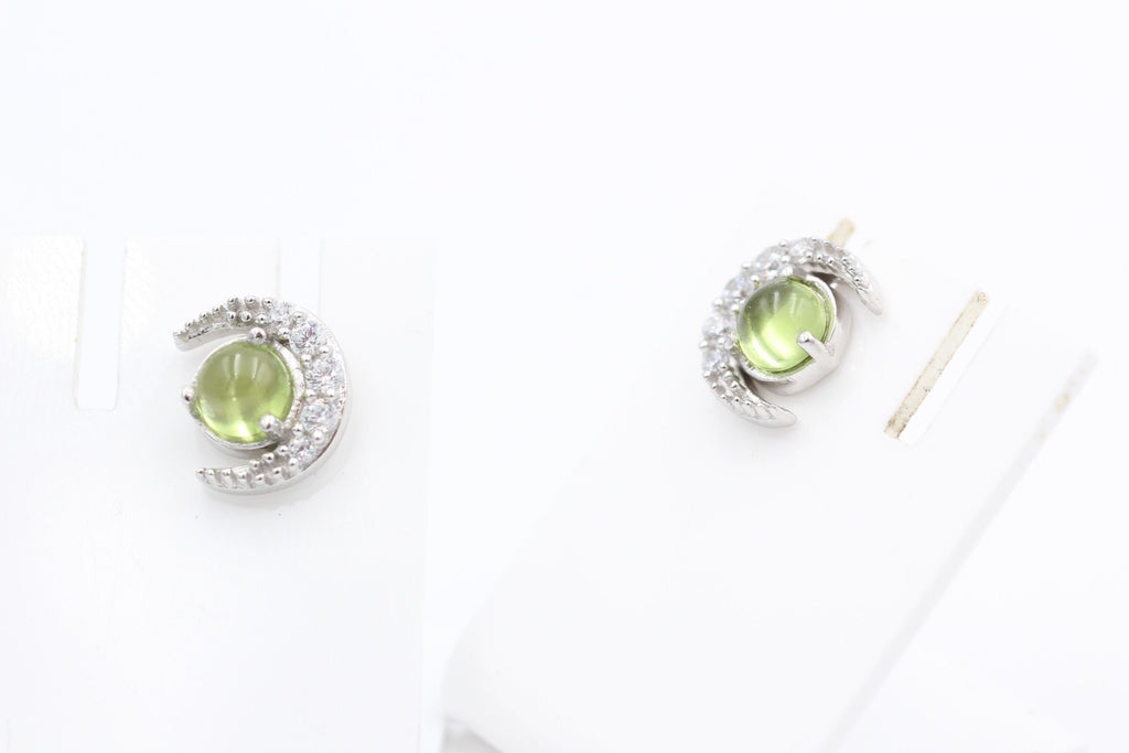Edle 1,10 Carat Peridot Mondohrstecker 925 Silber maigrüner Edelstein Olivin