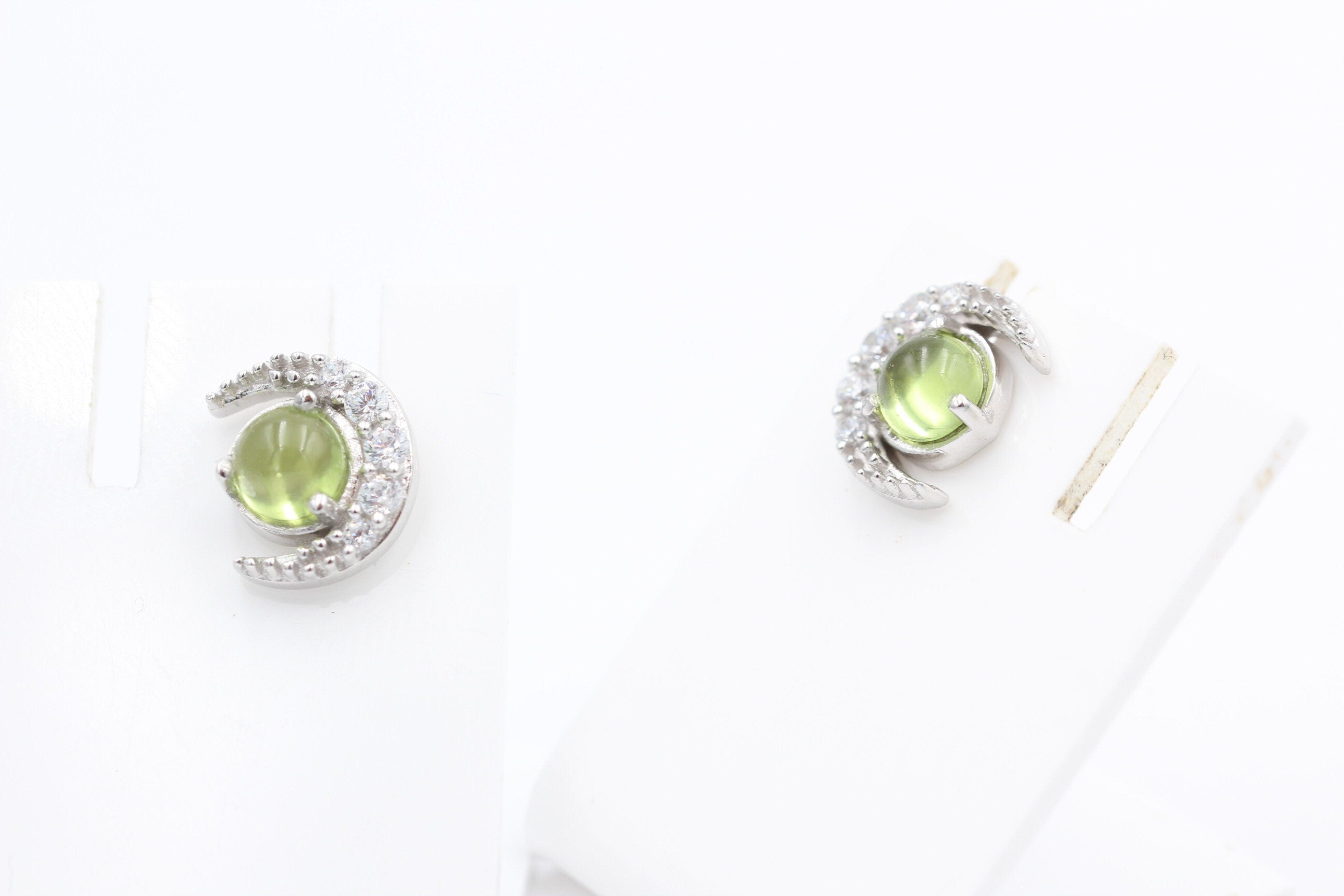 Edle 1,10 Carat Peridot Mondohrstecker 925 Silber maigrüner Edelstein Olivin