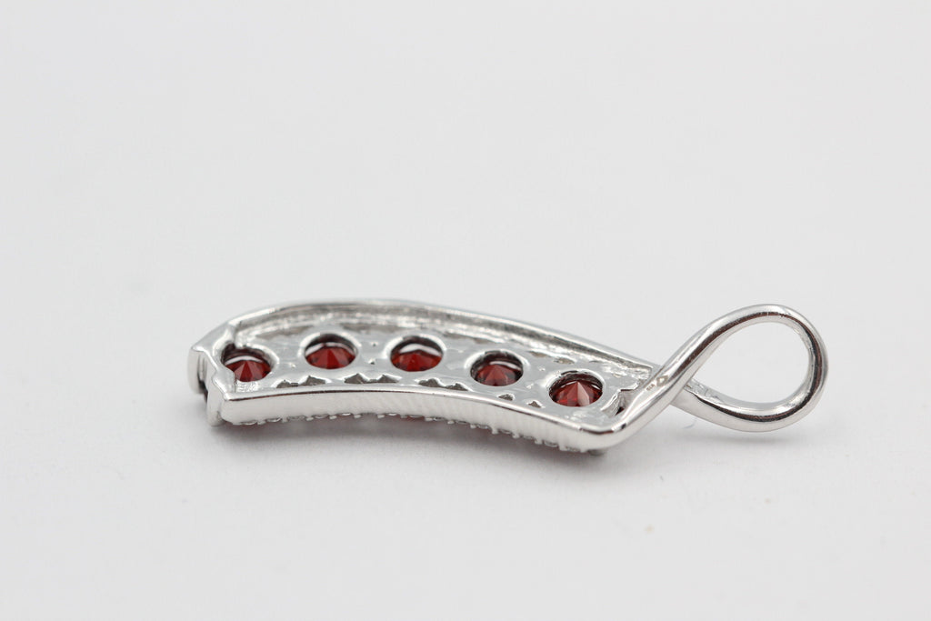 1,55 Carat Granat Anhänger 925 Silber mit Zirkonia  Granatanhänger blutroter Edelstein