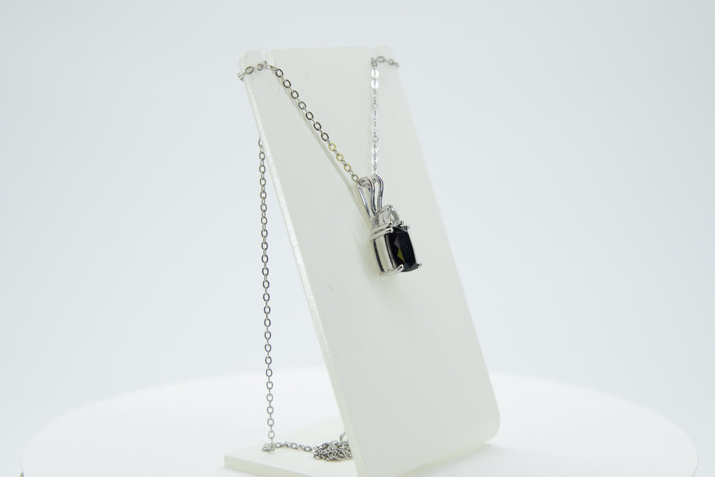 Edler 1,65 Carat schwarzer Spinell Anhanger 925 Silber   Edelstein Spinell und Weißtopas Schmuck