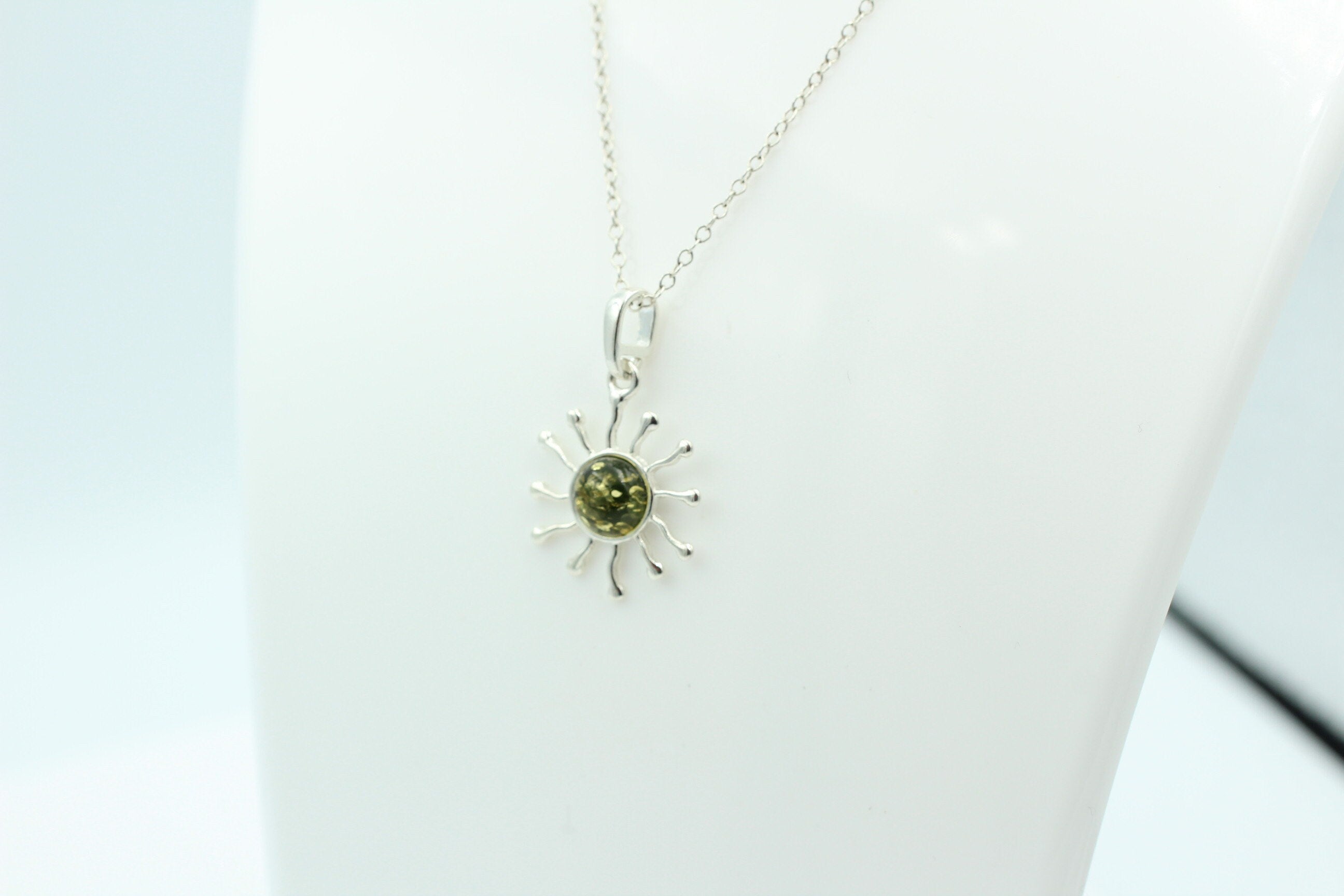 Bernstein Anhänger Sternschmuck in Sterling Silber grüner Bernstein Anhänger