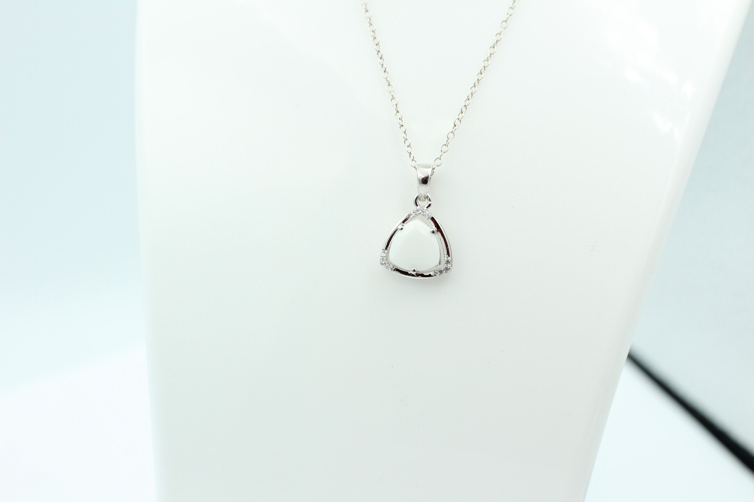 2,25 Carat weißer Onyx mit Zirkonia 925 Silber Kette Onyxanhänger Collier