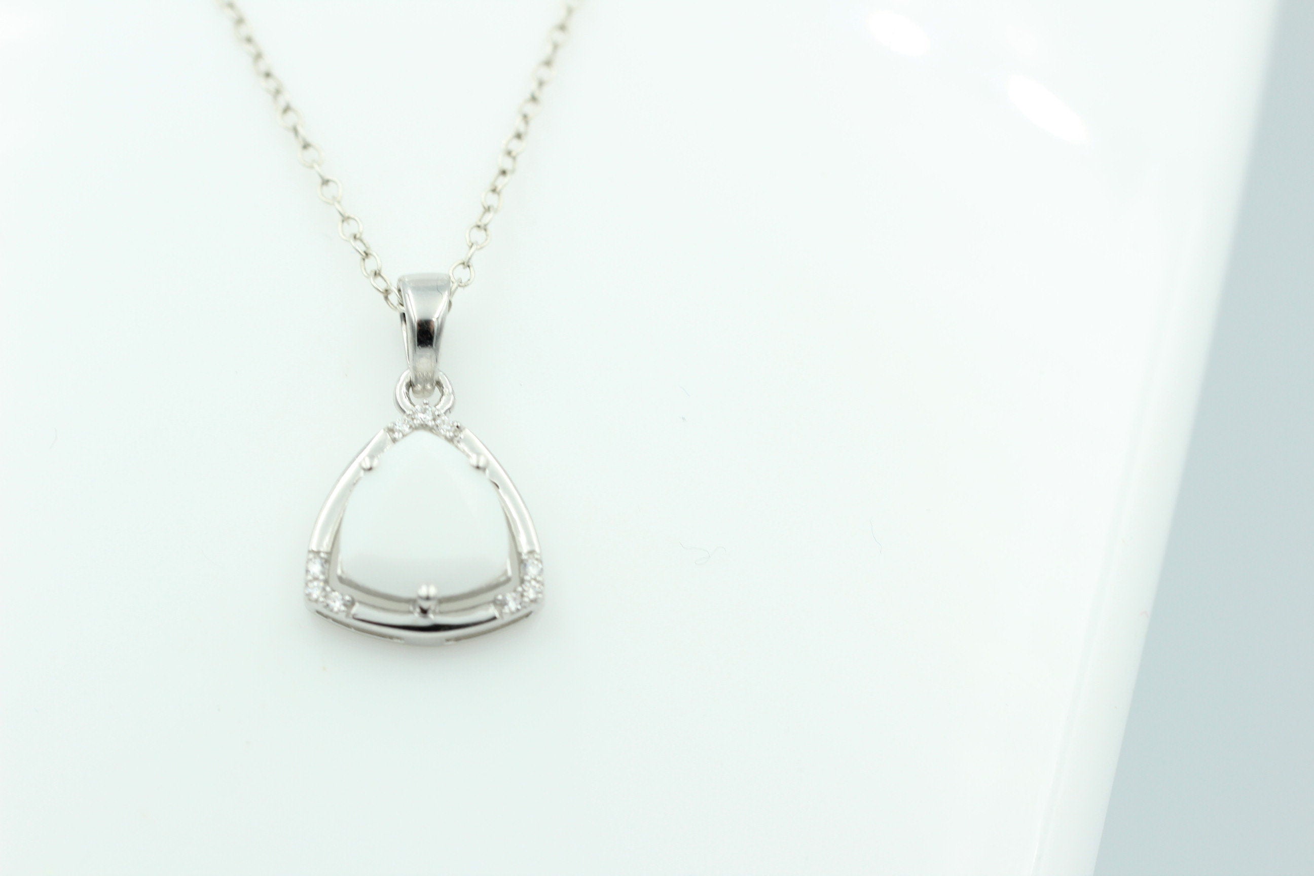 2,25 Carat weißer Onyx mit Zirkonia 925 Silber Kette Onyxanhänger Collier