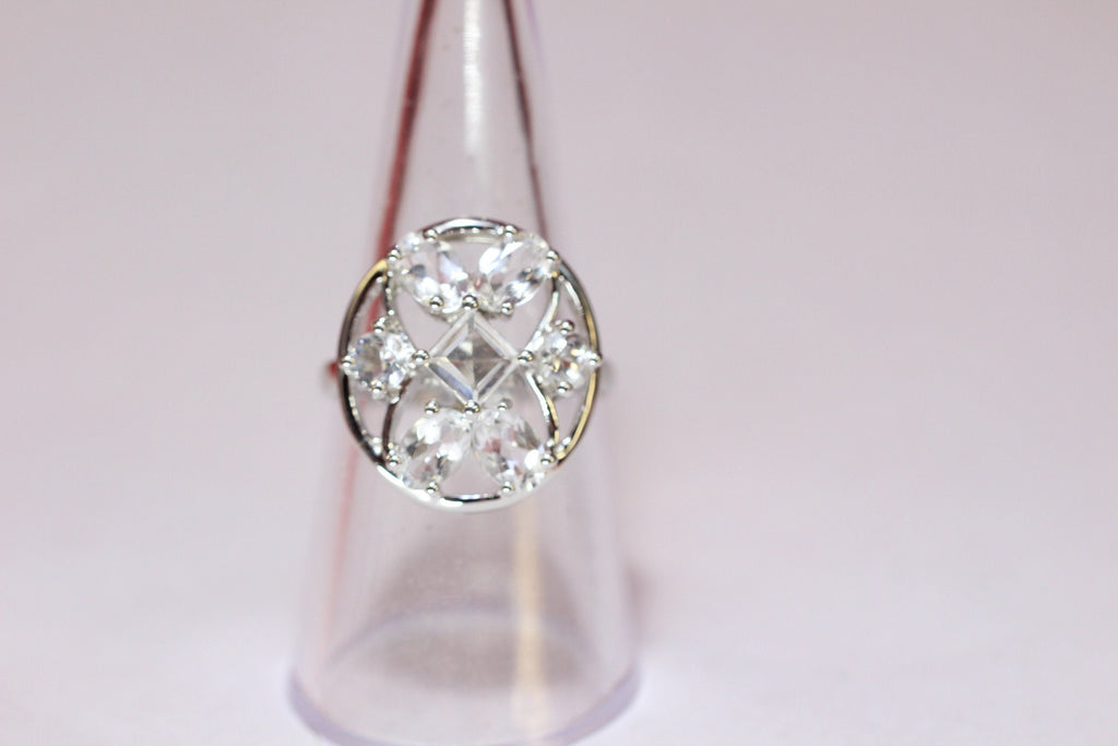 Design pur 3,9 Carat weisstopas  Ring 925 Silber Grasse 58 / 8/ 18,5 weisser Topas