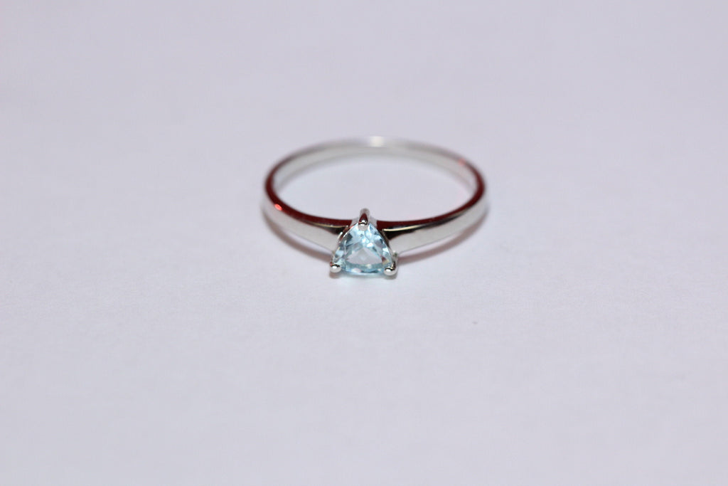 Edler 1,15 Carat Blautopas Ring 925 Silber Fingerring sky blue Grasse 8 / 18/ 57