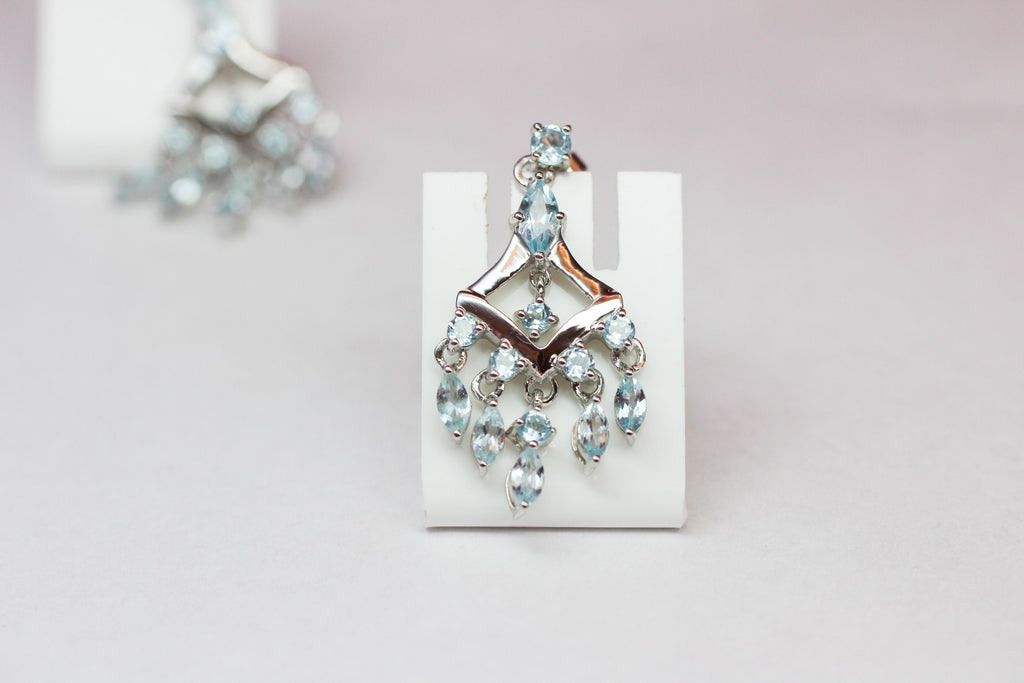 Edle 6,95 Carat Blautopas Ohrstecker 925 Silber sky blue Topas Ohrhanger