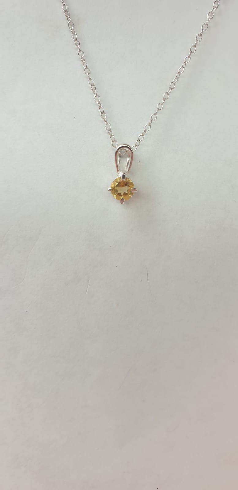 Edler 0,36 Carat Citrin Anhanger 925 Silber Collier Kette hellgelber Edelstein