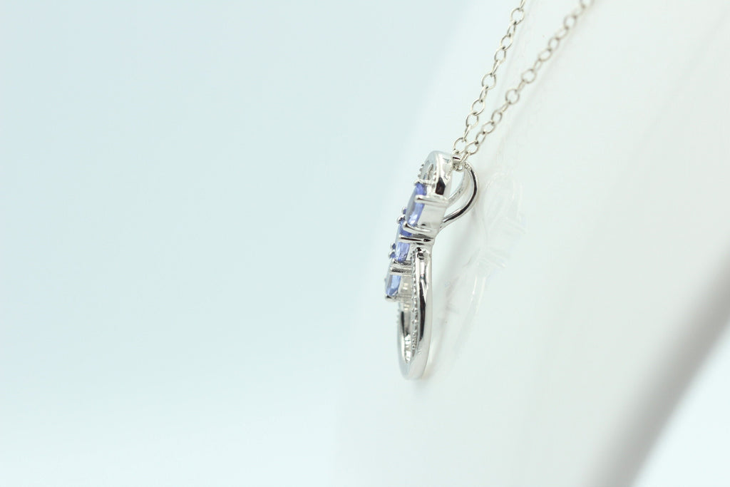 0,72 Carat Tansanit Anhänger Unendlichkeit 925 Silber  Infinity Tansanit aus Afrika