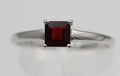 Edler 1,15 Carat Granat Ring 925 Silber Fingerring blutrot Grosse  7 / 15 / 45