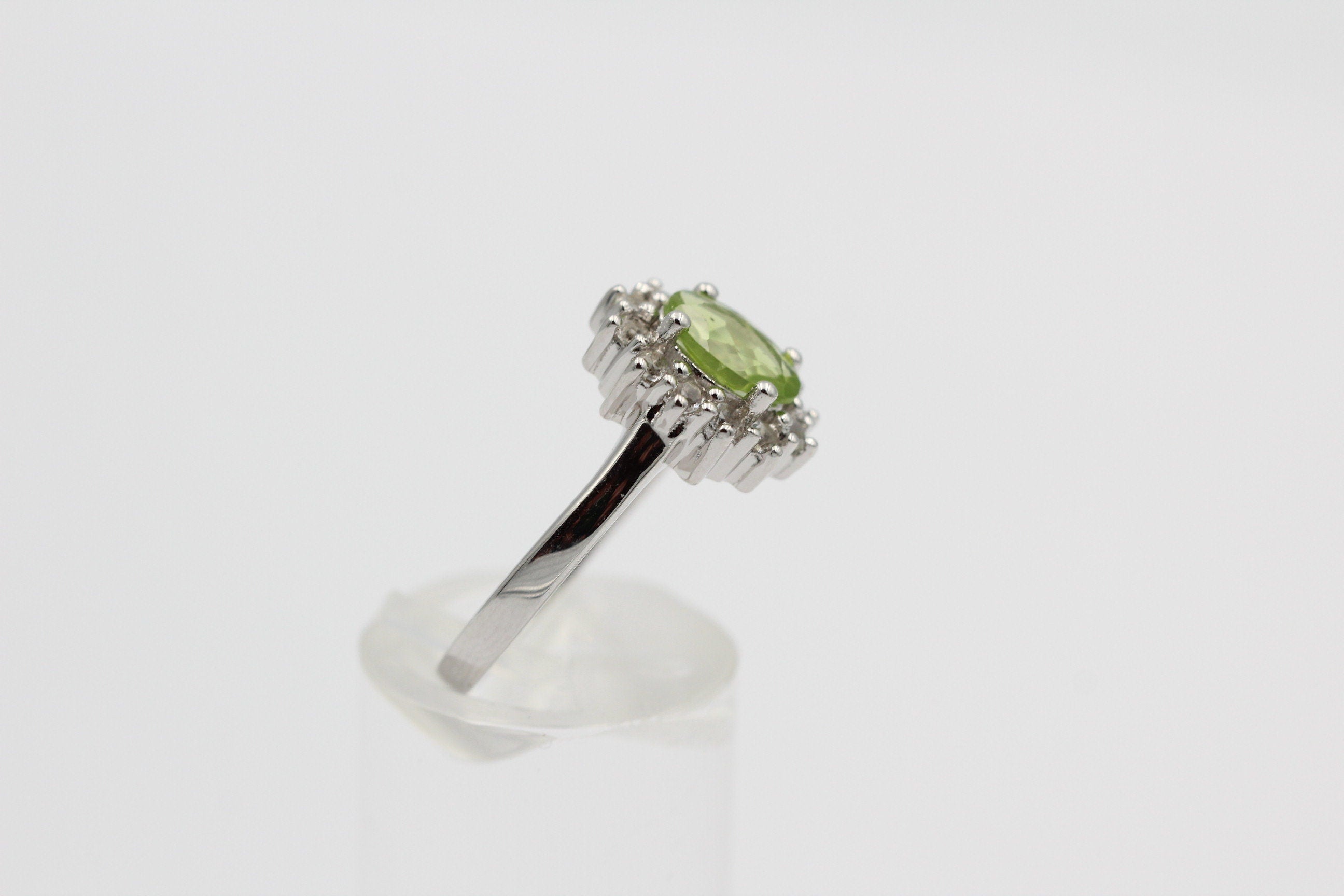 Edler 1,65 Carat Peridot Weiatopas Ring 925 Silber maigraner Olivin 8 / 18 / 57