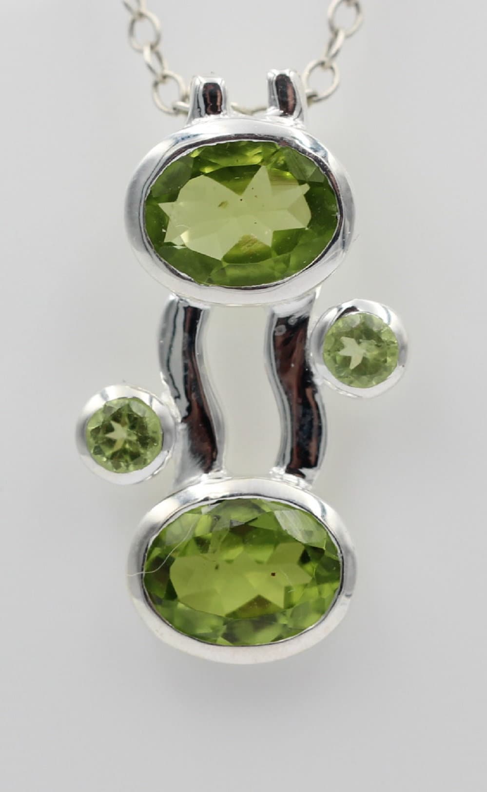 Designer 5,0 Carat Peridot Anhange Olivin Designschmuck Top maigrüner Edelstein