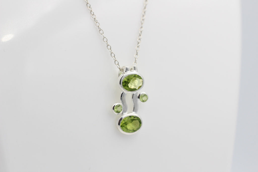 Designer 5,0 Carat Peridot Anhange Olivin Designschmuck Top maigrüner Edelstein
