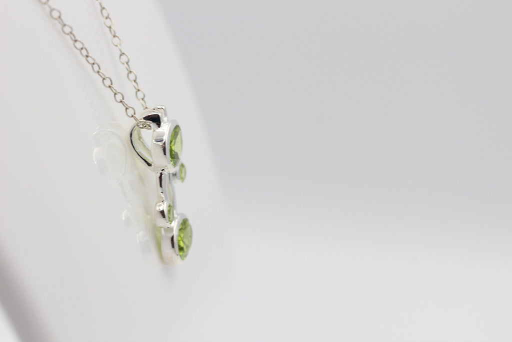 Designer 5,0 Carat Peridot Anhange Olivin Designschmuck Top maigrüner Edelstein