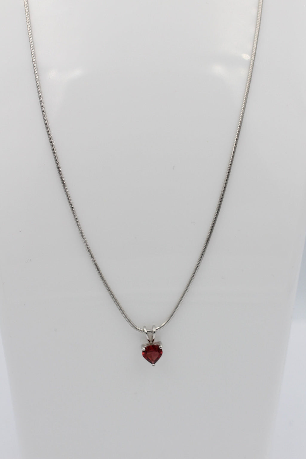 Edler 1,2 Carat Granat Anhänger 925 Silber Collier Kette  Schmuck Blutrot