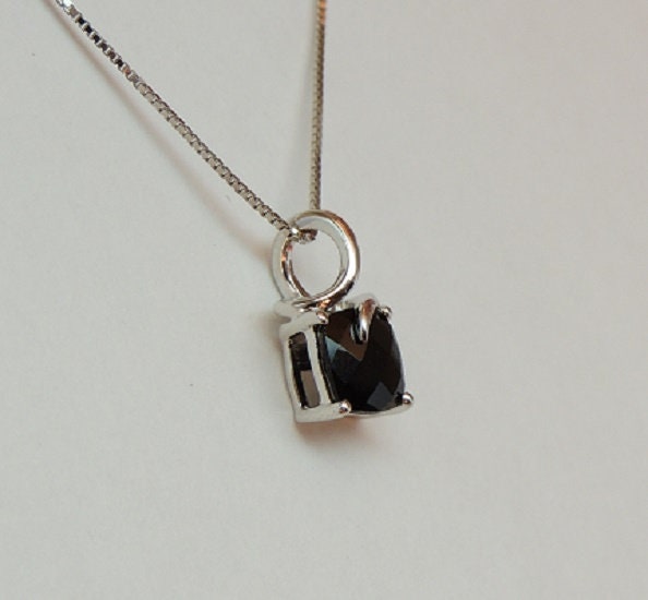Eder 1,70 Carat schwarzer Spinell Anhanger 925 Silber Collier Kette Edelsteinanhanger