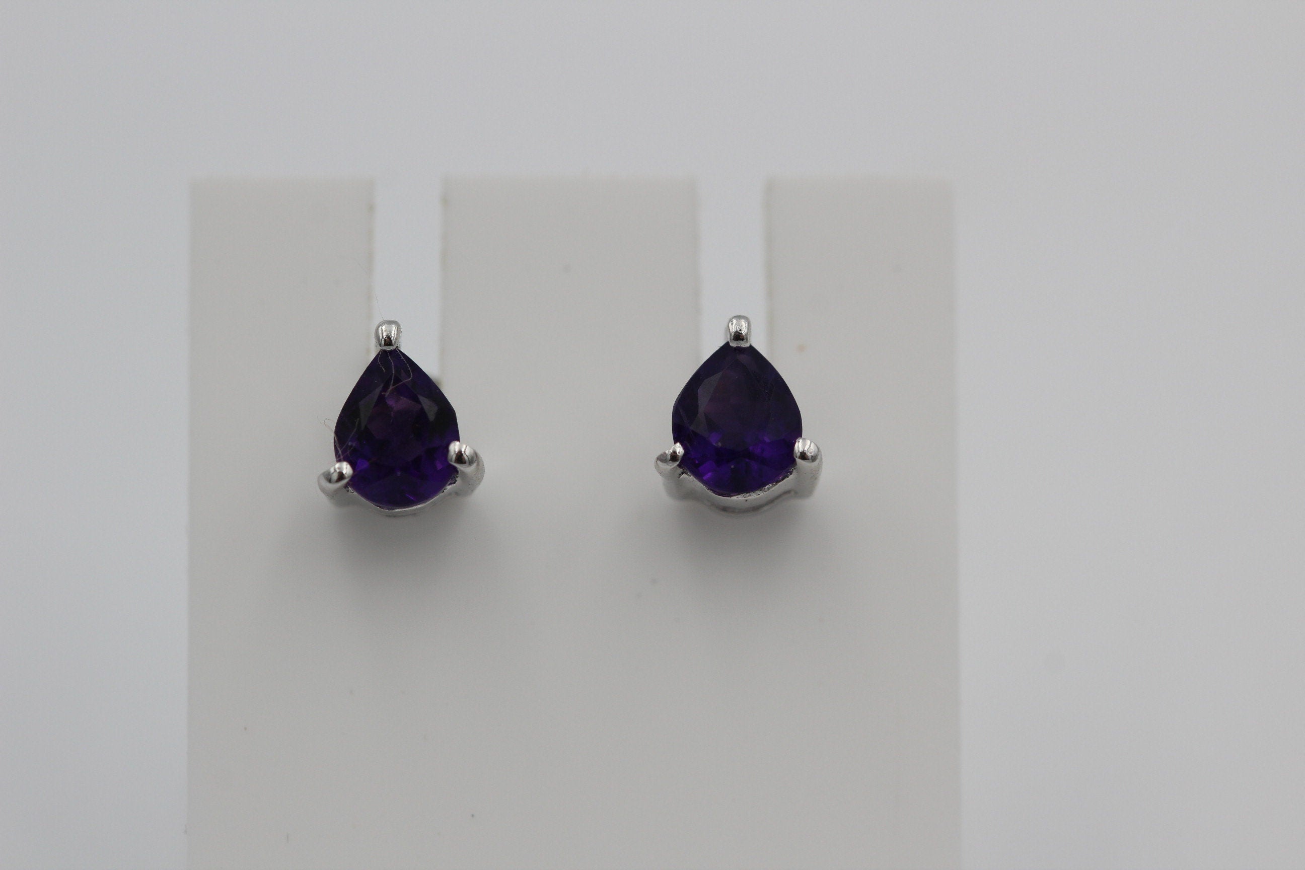 Edle 0,45 Carat Amethyst Ohrstecker Orring 925 Silber Unisex violetter Edelstein