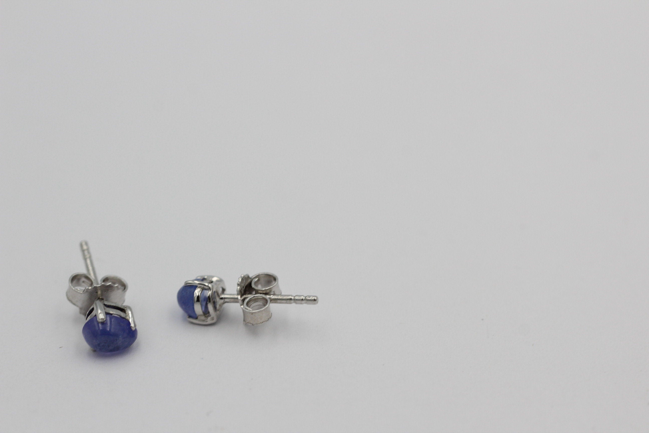 Edle 1,14 Tansanit Ohrstecker 925 Silber Tropfen Cabochon Schliff Afrika Unisex