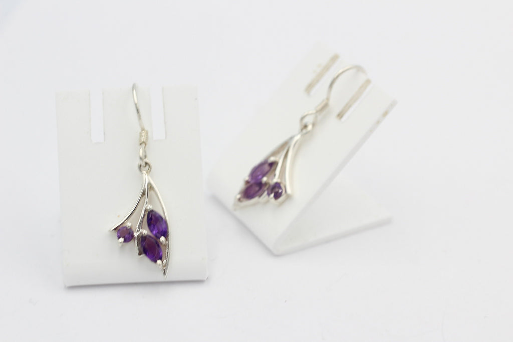 Edle 0,74 Carat Amethyst Ohrhänger 925 Silber violetter Edelstein Amethysschmuck
