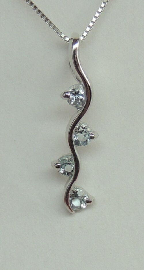 Edler 0,63 Carat Blautoas Anhanger 925 Silber Topas Collier Kette Sky blue Topas