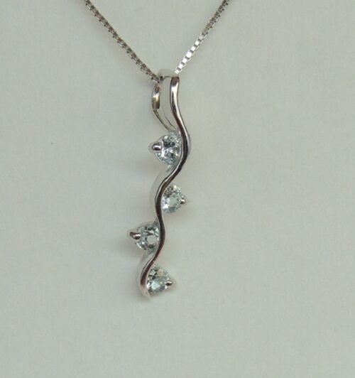 Edler 0,63 Carat Blautoas Anhanger 925 Silber Topas Collier Kette Sky blue Topas