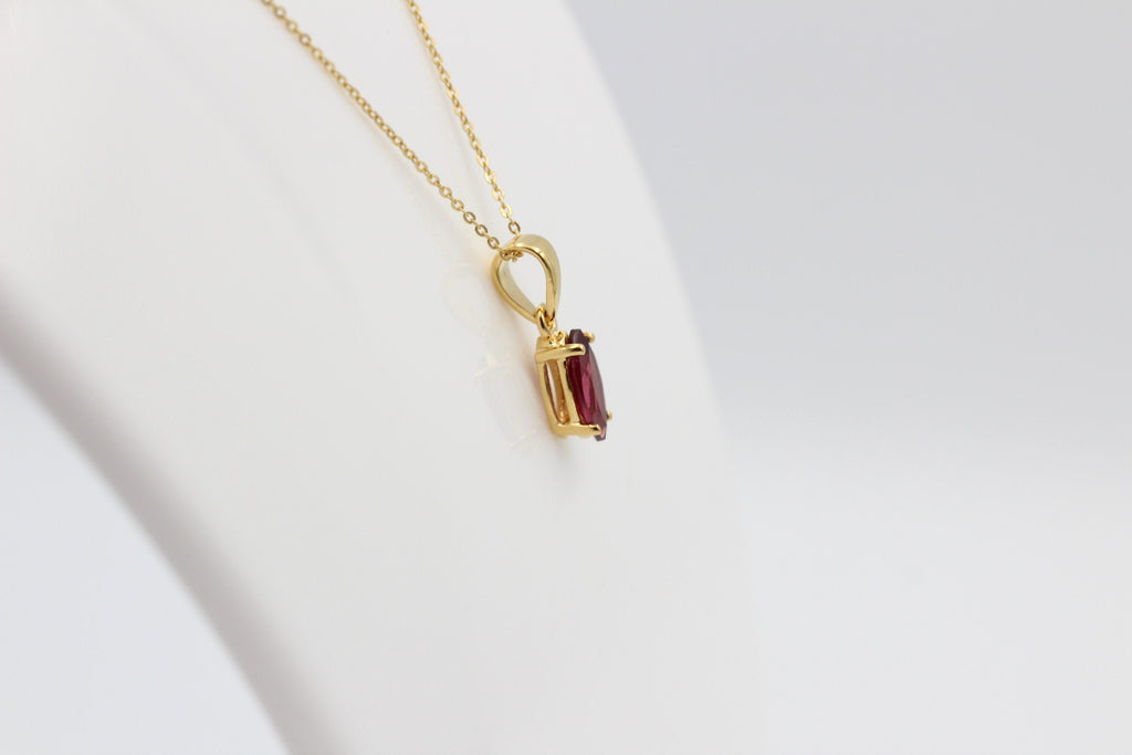 1,15 Carat Granat Anhänger Marquiseschliff 925 Silber Collier Kette vergoldet
