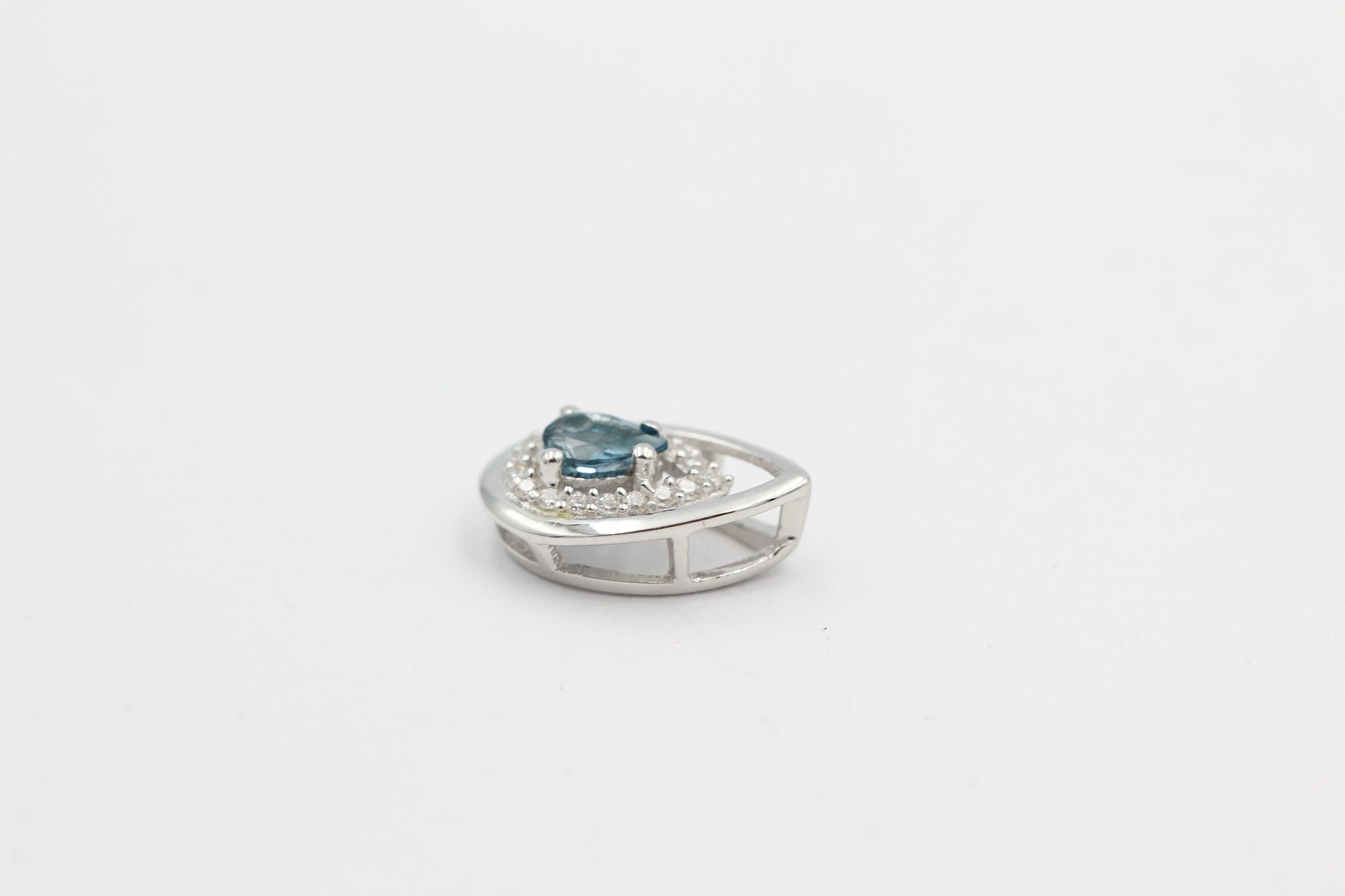 Edler 0,51 Carat London blauer Topas Anhänger 925 Silber  london seltener london Topas