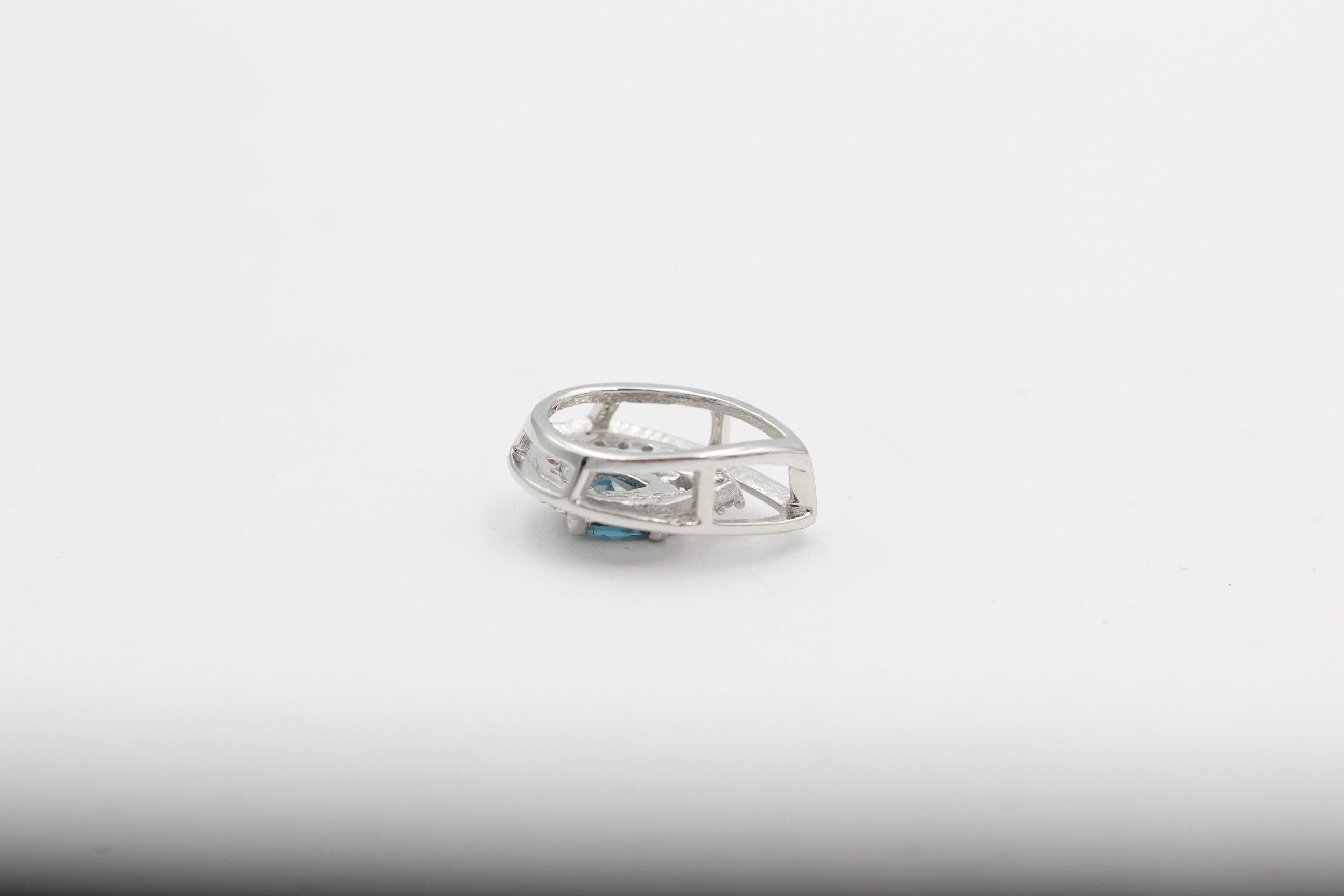 Edler 0,51 Carat London blauer Topas Anhänger 925 Silber  london seltener london Topas