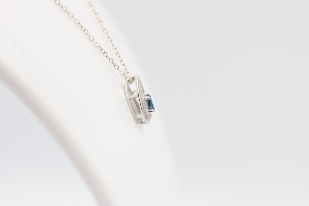 Edler 0,51 Carat London blauer Topas Anhänger 925 Silber  london seltener london Topas