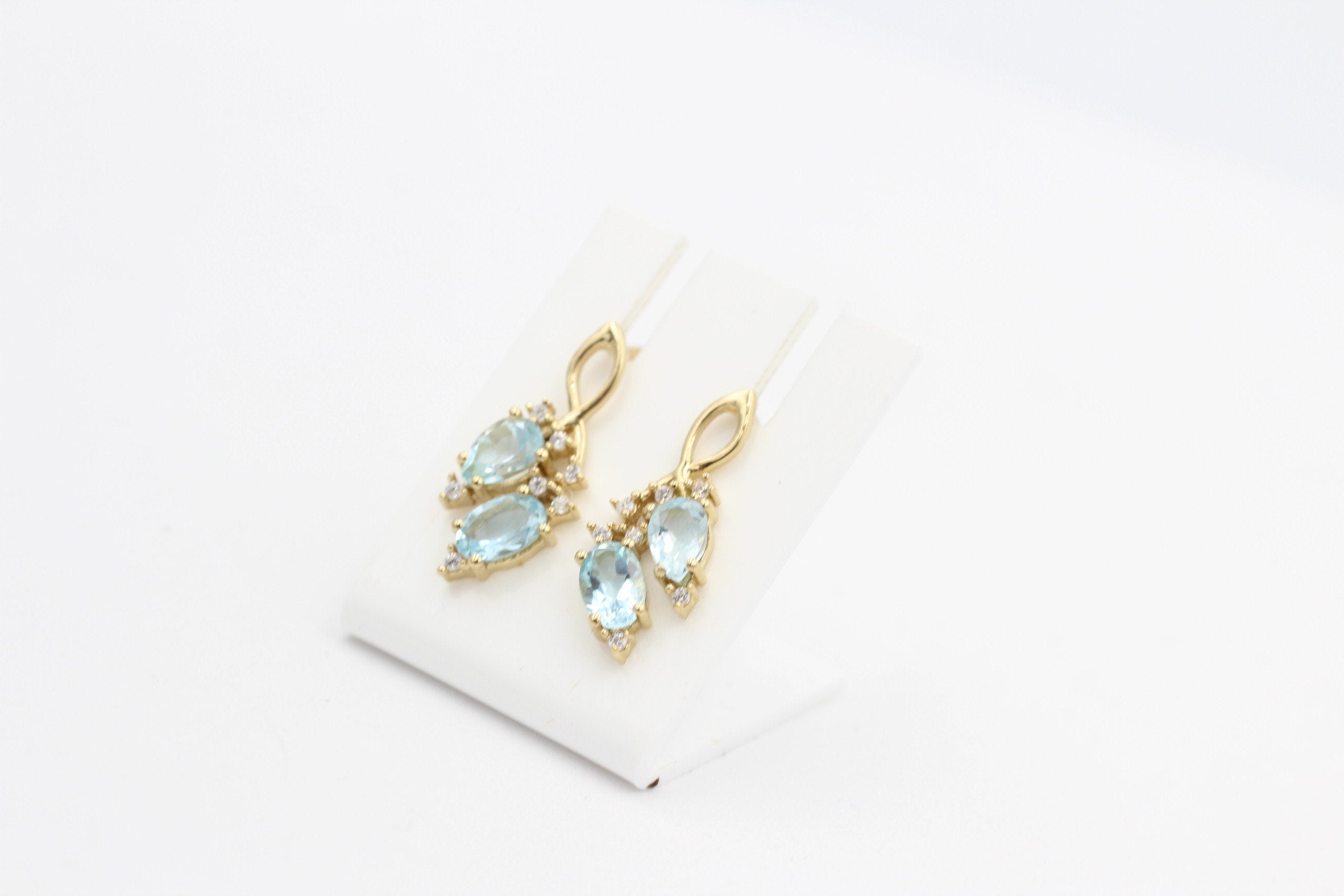 2,0 Carat Blautopas Ohrstecker 925 Silber vergoldeter Ohrstecker sky blue Topas