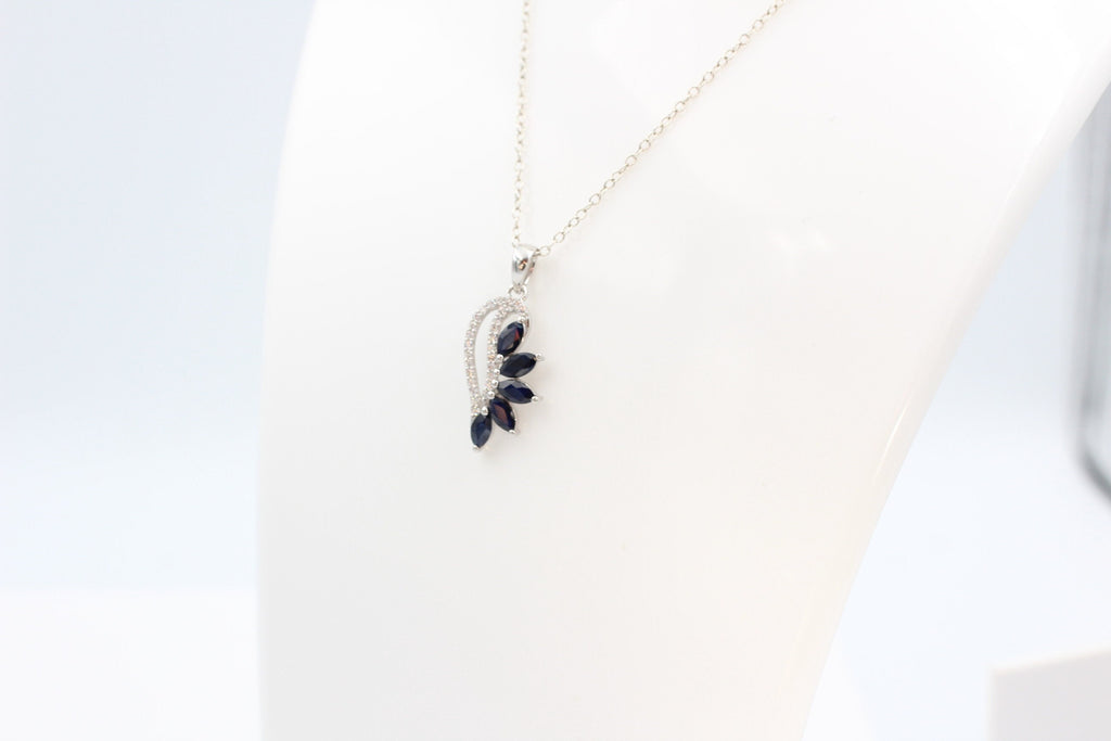 1,26 Carat blauer Saphir Anhänger 925 Silber Collier Kette Saphirschmuck Top
