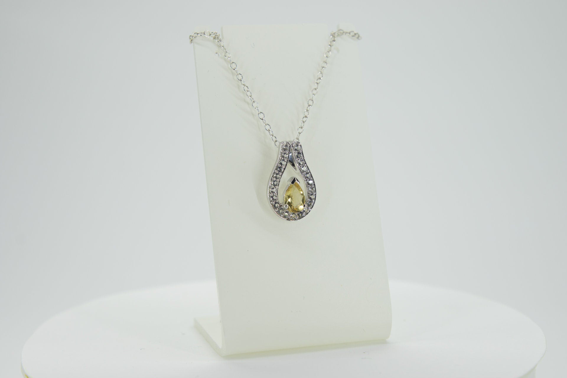 0,65 Carat Citrin  Anhanger 925 Silber weisstopas 925 Silber goldener Ciitrin