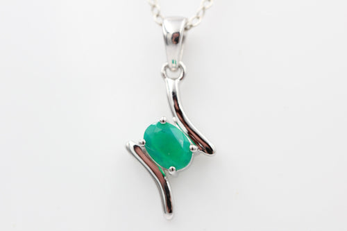 0,72 Carat grüner äthiopischer Opal Anhänger 925  Silber aus Afrika Welo Opal