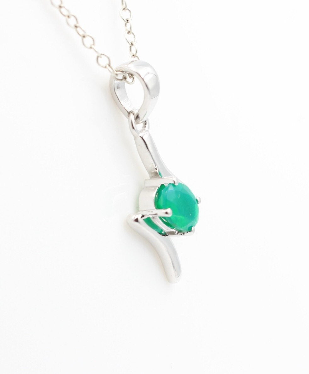 0,72 Carat grüner äthiopischer Opal Anhänger 925  Silber aus Afrika Welo Opal